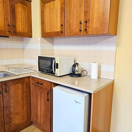 Two Charming In Trinity With Balcony And Free Parking By Flat Mаnager *