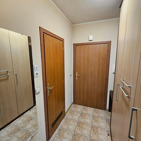 Two Charming In Trinity With Balcony And Free Parking By Flat Mаnager Appartement