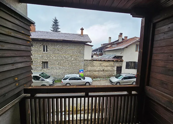 Lejlighed Two Charming In Trinity With Balcony And Free Parking By Flat Mаnager